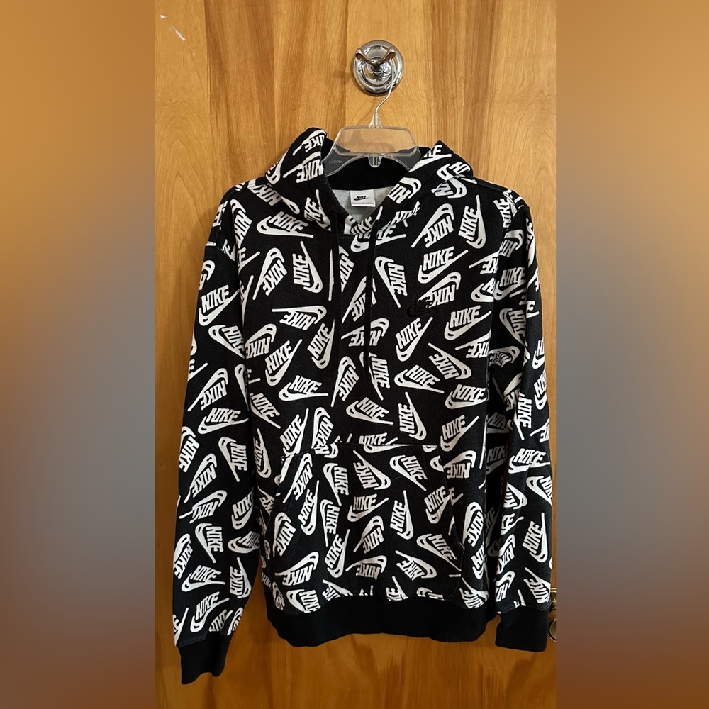 Nike Men’s Hoodie
